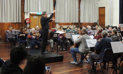 Mark Carter in concert