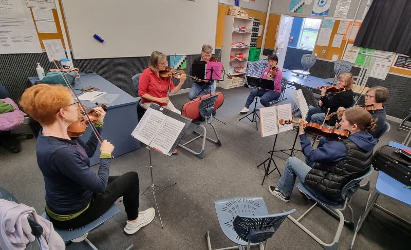 second violins